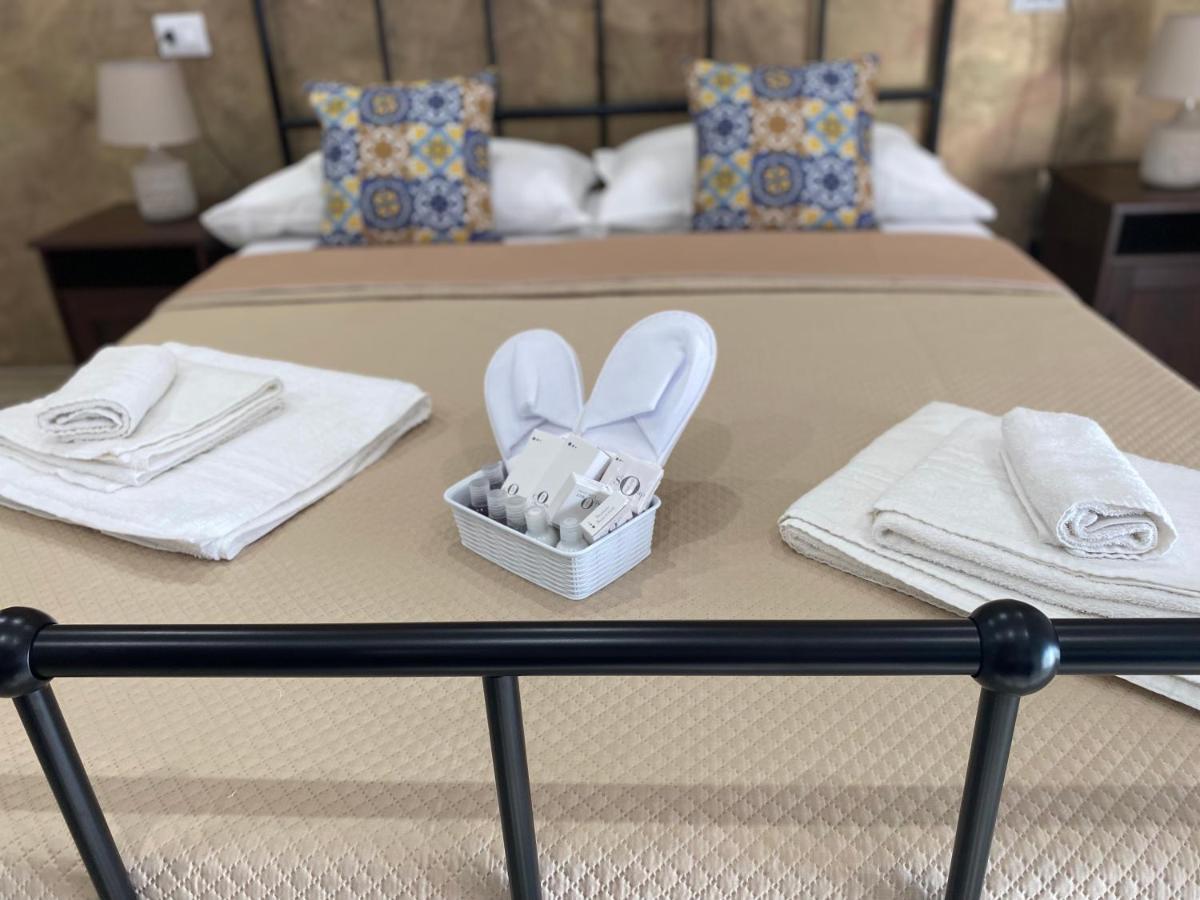 Maryam23 Bed & Breakfast Сиракуза Екстериор снимка